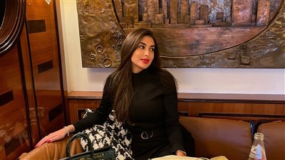 إطلالة هادئة لـ ياسمين صبري بالأسود في أحدث ظهور