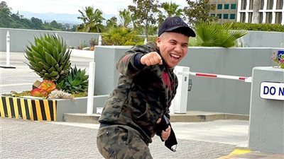 عمر كمال لنقابة الموسيقيين: مش هتسمعوا صوتي غير في الخير