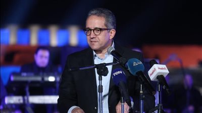 وزير السياحة يؤكد أهمية نشر الوعي السياحي والأثري لدى المصريين