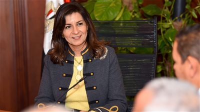 وزيرة الهجرة تعقد اجتماعًا مع ممثلي الوزارات والهيئات المشاركة في 