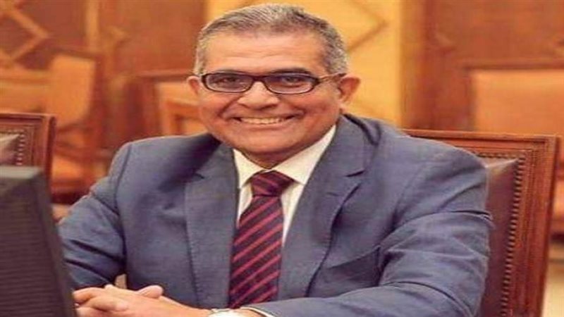 الدكتور أشرف حيدر
