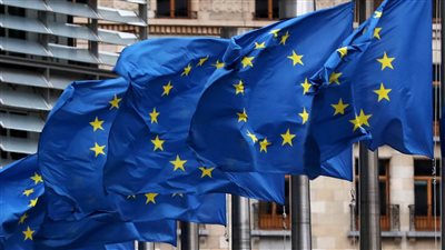 الاتحاد الأوروبي يرفض سداد ثمن واردات النفط الروسية بالروبيل