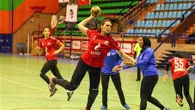 سيدات يد الأهلي يفوز على الجزيرة في بطولة الدوري