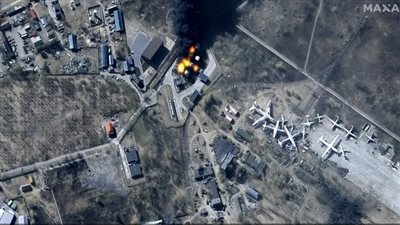 صور بالأقمار الصناعية تظهر تضييق القوات الروسية الخناق على كييف