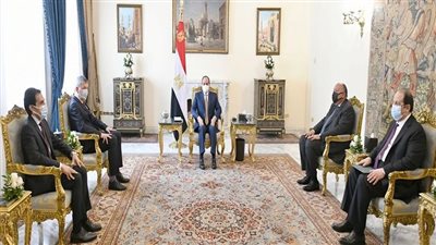 بسام راضي: الرئيس يؤكد دعم مصر المطلق للأونروا للاستمرار في القيام بدورها في تقديم الخدمات للاجئين الفلسطينيين كونها الآلية الوحيدة التي تقوم بهذه المسئولية الإنسانية الهامة خاصةً في التعليم والصحة