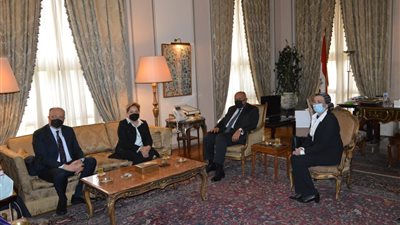 وزير الخارجية يلتقي الأمينة التنفيذية لاتفاقية الأمم المتحدة الإطارية لتغير المُناخ 