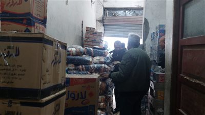 تموين العجمى بالإسكندرية تضبط دقيق فاخر وسجائر مجهولة المصدر