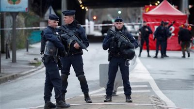 الشرطة الفرنسية: إصابة 3 ضباط في حادث طعن بمارسيليا 