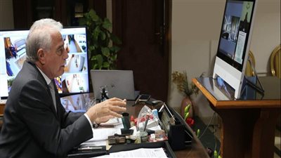 محافظ جنوب سيناء يتابع المشروعات التي سيتم افتتاحها في العيد القومي للمحافظة