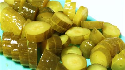 طريقة عمل الخيار المخلل السريع في أقل من أسبوع