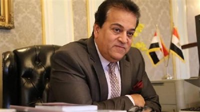 وزير التعليم العالي عن الطلاب المصريين بأوكرانيا: ما أقدرش أدخل طالب جايب 55 % كلية الطب 