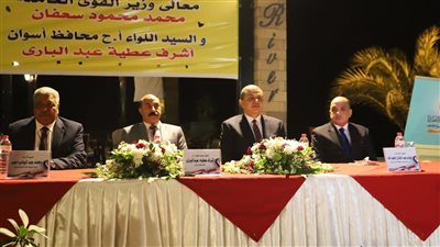 القوى العاملة: سداد 1.7 مليون جنيه ديون 40 غارمة وتوزيع 14 ماكينة خياطة بأسوان