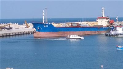 إعادة فتح ميناء العريش البحري بعد تحسن الأحوال الجوية 