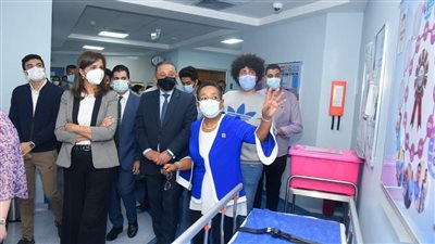 وزيرة الهجرة ناعية أنيسة حسونة: أيقونتا رحلت النهاردة