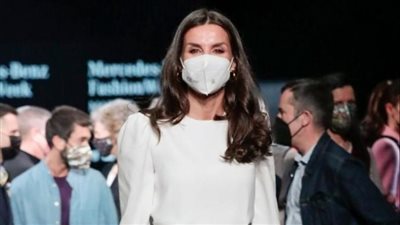 لدعم أوكرانيا.. ملكة إسبانيا تعود بإطلالة جديدة | صور