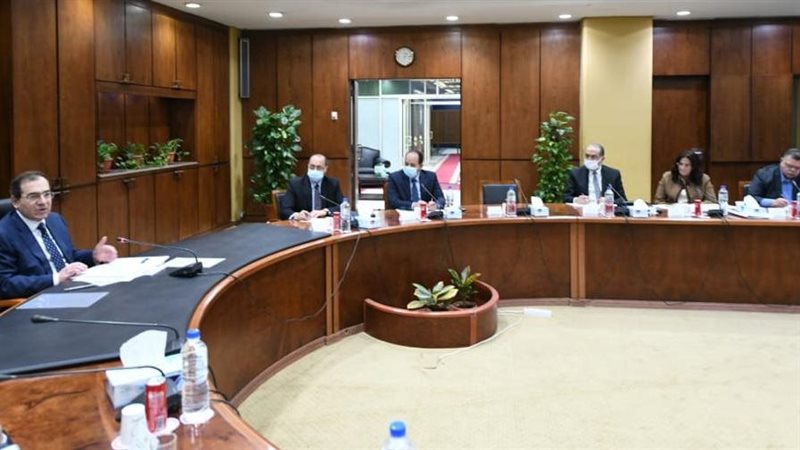 اجتماع وزير البترول