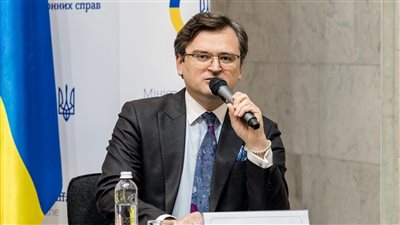 وزير خارجية أوكرانيا: بحثت مع بلينكن إرسال المزيد من الدعم