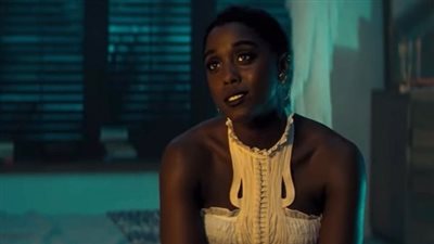 لاشنا لينش أفضل ممثلة صاعدة في حفل BAFTA 