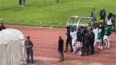 بعد خروجه باكيا أمام الصفاقسي.. طبيب بيراميدز يكشف حجم إصابة رمضان صبحي 