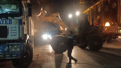 إحلال وتجديد الجزيرة الوسطى ورفع مخلفات وتركيب بلدورات بحي جنوب الجيزة | صور