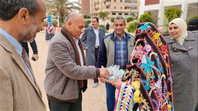 مدير تعليم مطروح يتابع فعاليات التقييم المركزي لمسابقة المكتبات النموذجية | صور