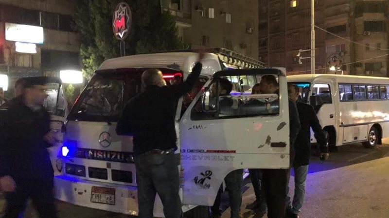 ضبط سيارات أجرة مخالفة
