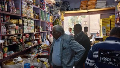 تحرير 364 مخالفة بالمراكز وضبط مخزن منتجات فاسدة بأسيوط 