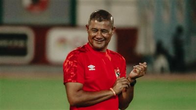 أسباب رحيل جونسون عن تدريب القلعة الحمراء