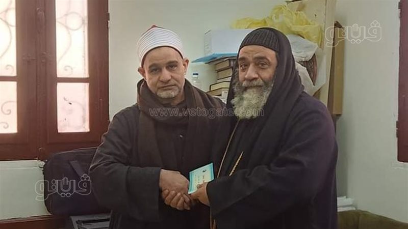 قمص زفتى يتبرع بـ25