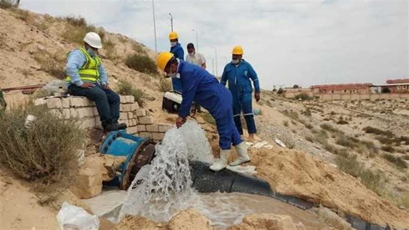 كسر خط مياه بالعريش