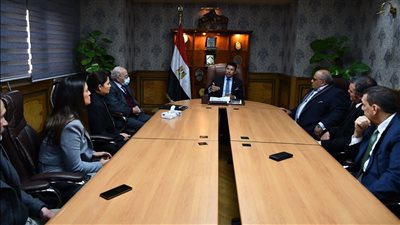 وزير الرياضة يلتقي مجلس إدارة اتحاد الإسكواش