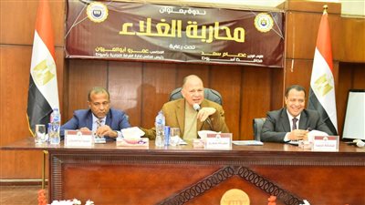 تشكيل لجنة لتنفيذ مبادرات ومعارض لبيع السلع بأسعار مخفضة بأسيوط 