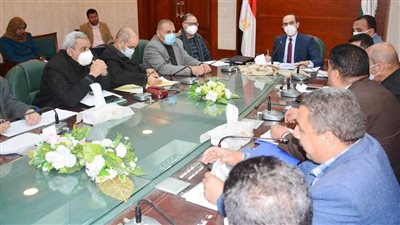 نائب محافظ سوهاج يترأس اجتماع لجنة متابعة إزالة التعديات على أملاك الدولة