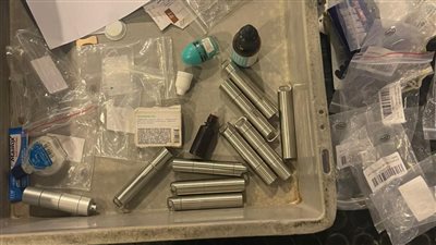 جمارك مطار الغردقة تحبط تهريب مخدرات بحوزة راكب فرنسي