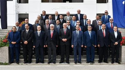 وزير التعليم العالي يستعرض تقريرا حول اجتماع المجلس الأعلى لشئون التعليم والطلاب