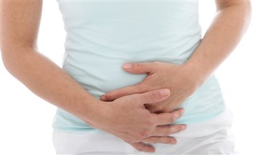 أعراض متلازمة تكيس المبايض.. وعلاجها بالنظام الغذائي