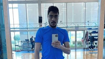 أكرم توفيق يواصل التأهيل من قطر للتعافي من إصابة الرباط الصليبي