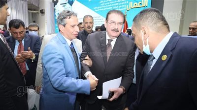 مظاهرة حب في وداع هاني ضاحي بعد تجاوز فائض موازنة المهندسين مليار جنيه|صور