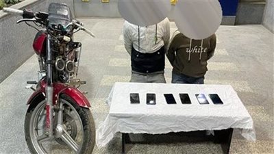 حبس عاطلين بتهمة خطف الهواتف المحمولة من المواطنين بالقليوبية