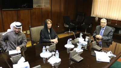 شاكر: إنشاء أول محطة بالشرق الأوسط لتوليد الكهرباء من المحطات المائية