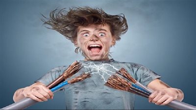 5 طرق للتعامل مع الصدمة الكهربائية عند التعرض إليها 