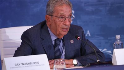 عمرو موسى: لا أجد سببا لتقزيم جامعة النيل.. وهذا رأيي في أغاني المهرجانات