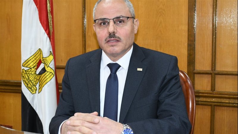 الدكتور ناصر مندور