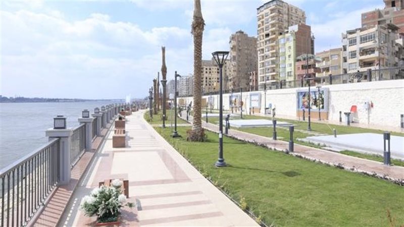 الممشى السياحي بكورنيش