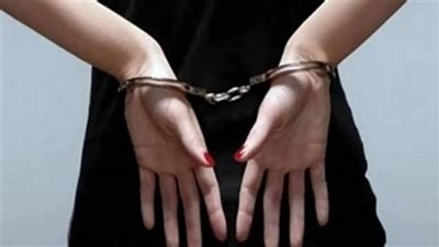 القبض على سيدة بتهمة النصب على المواطنين بمصر القديمة