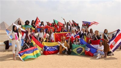 الأهرامات تستضيف المشاركات في مسابقة ملكة جمال العالم للسياحة والبيئة