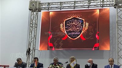 في يوم الطبيب.. خالد عبدالغفار: مصر تخطت ٥ موجات من وباء كورونا بفضل الطبيب المصري