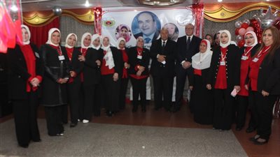 بمناسبة يوم المرأة وعيد الأم.. النقابة العامة للبنوك تكرم النماذج النسائية المشرفة