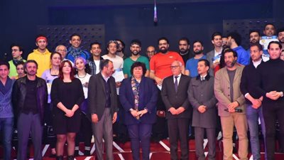 وزيرة الثقافة ومحافظ بورسعيد يسلمان شهادات تخرج الدفعة الثانية من 