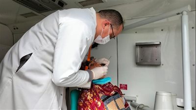 الصحة: تقديم الرعاية الصحية بالمجان لـ ١٠٢ ألف مواطن خلال القوافل الطبية